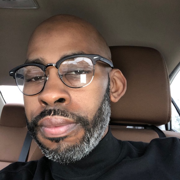 Meet your Posher, Shaun - Picture 2 of 2